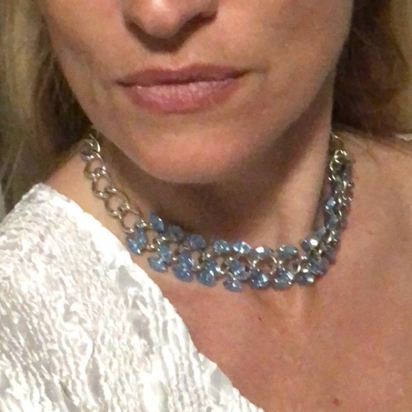 Choker Necklace - Picture 4 of 8